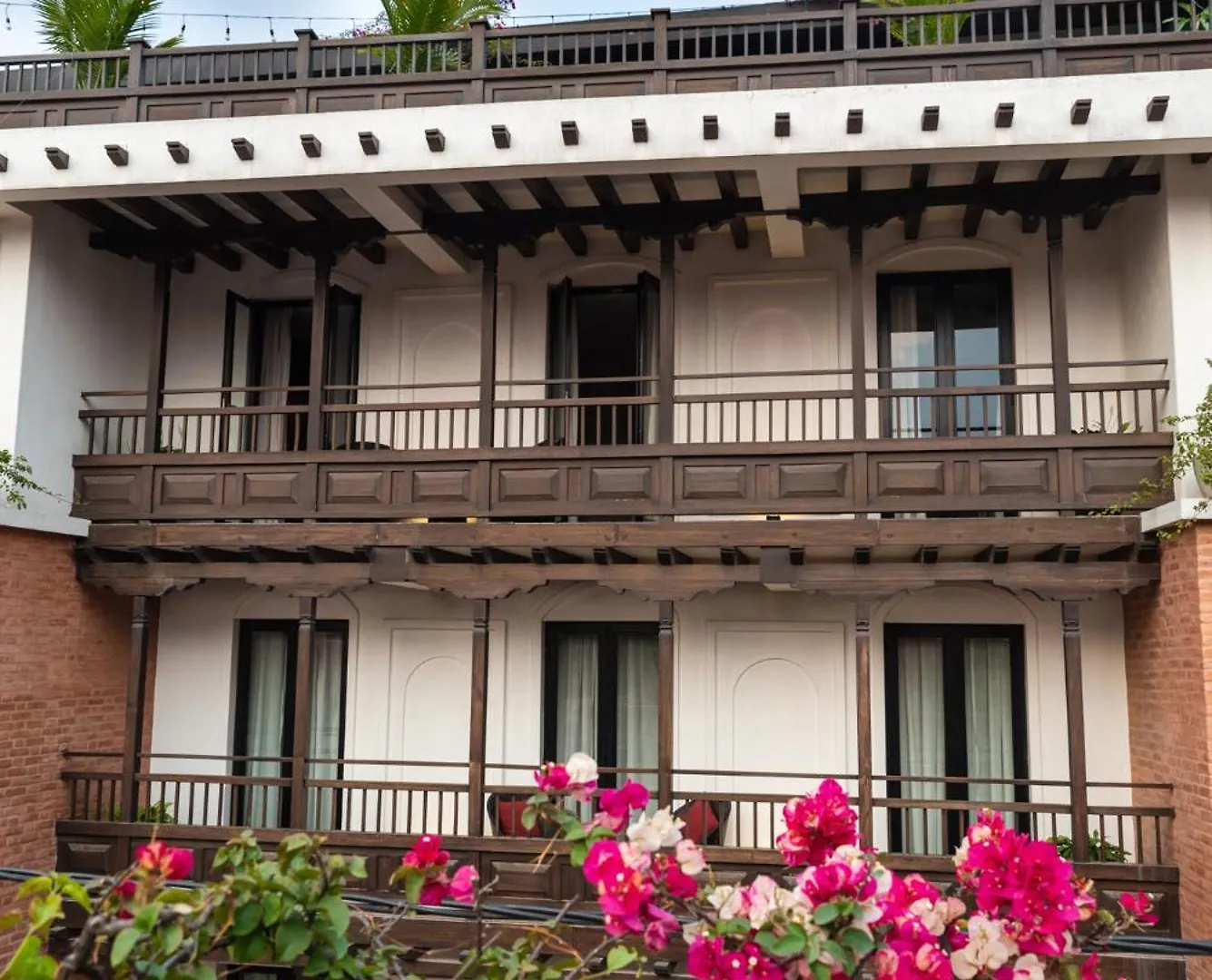 Hotel Roadhouse, Kathmandu- Contemporary Boutique Hotel  Kathmandu